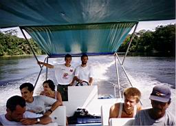 59 barca camino Tortuguero.jpg